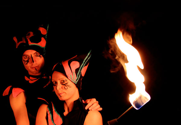 fire clubs, swing and spinning, fire performance in Australia. Will-o'-the-Wisp Fire Circus